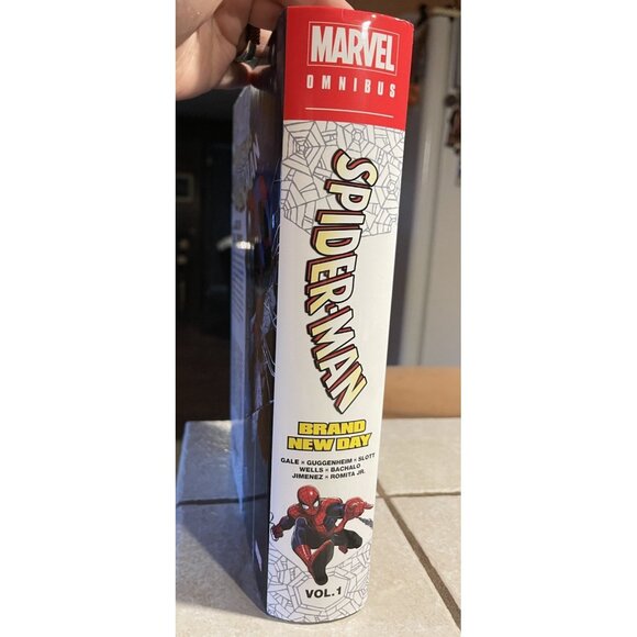 Marvel Comics ‘Spider-Man: Brand New Day Omnibus’ Vol. 1 (2024) HC NWOT - Picture 9 of 11